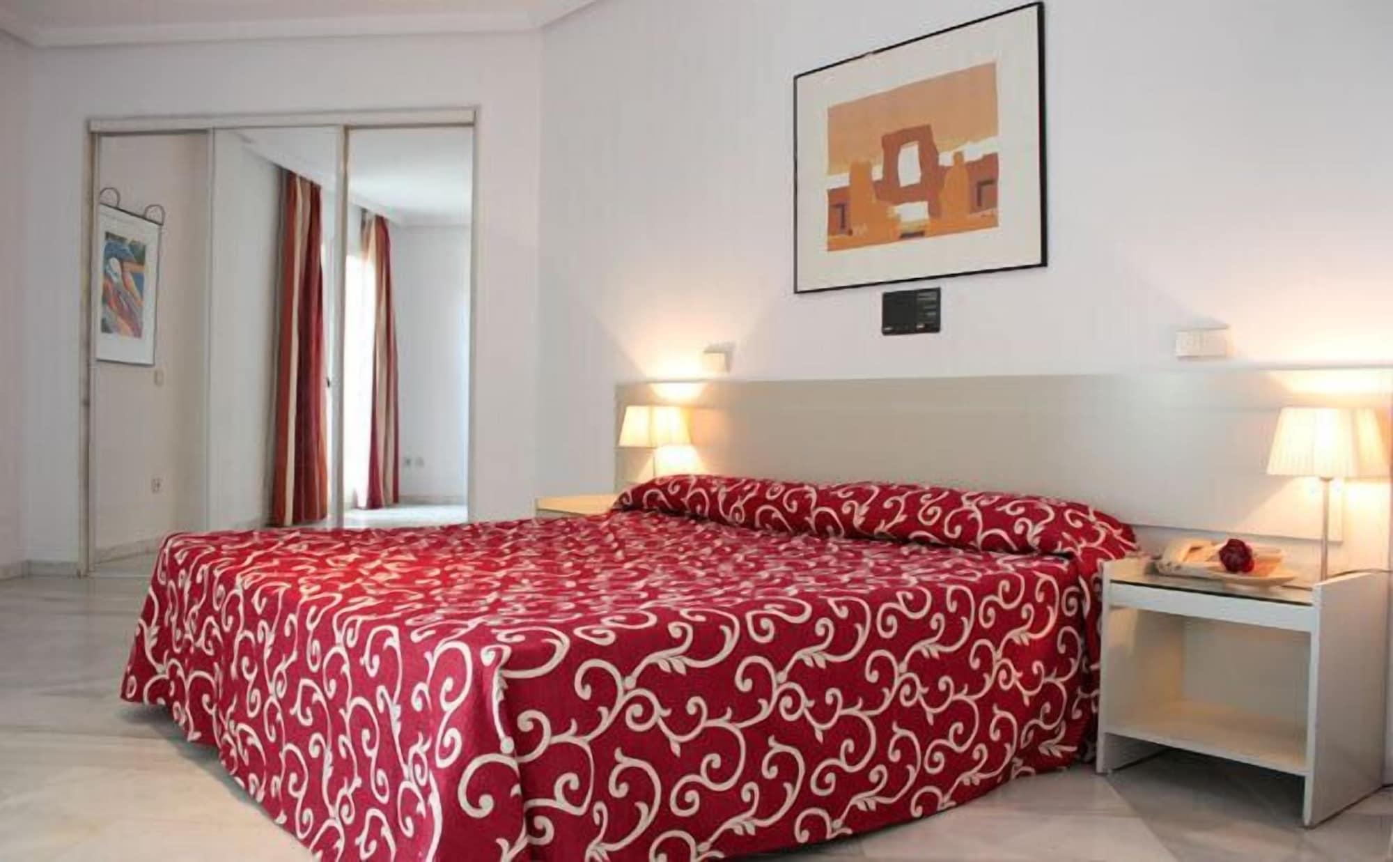Hospedium Hotel Apartamentos Simon Verde Mairena del Aljarafe Luaran gambar