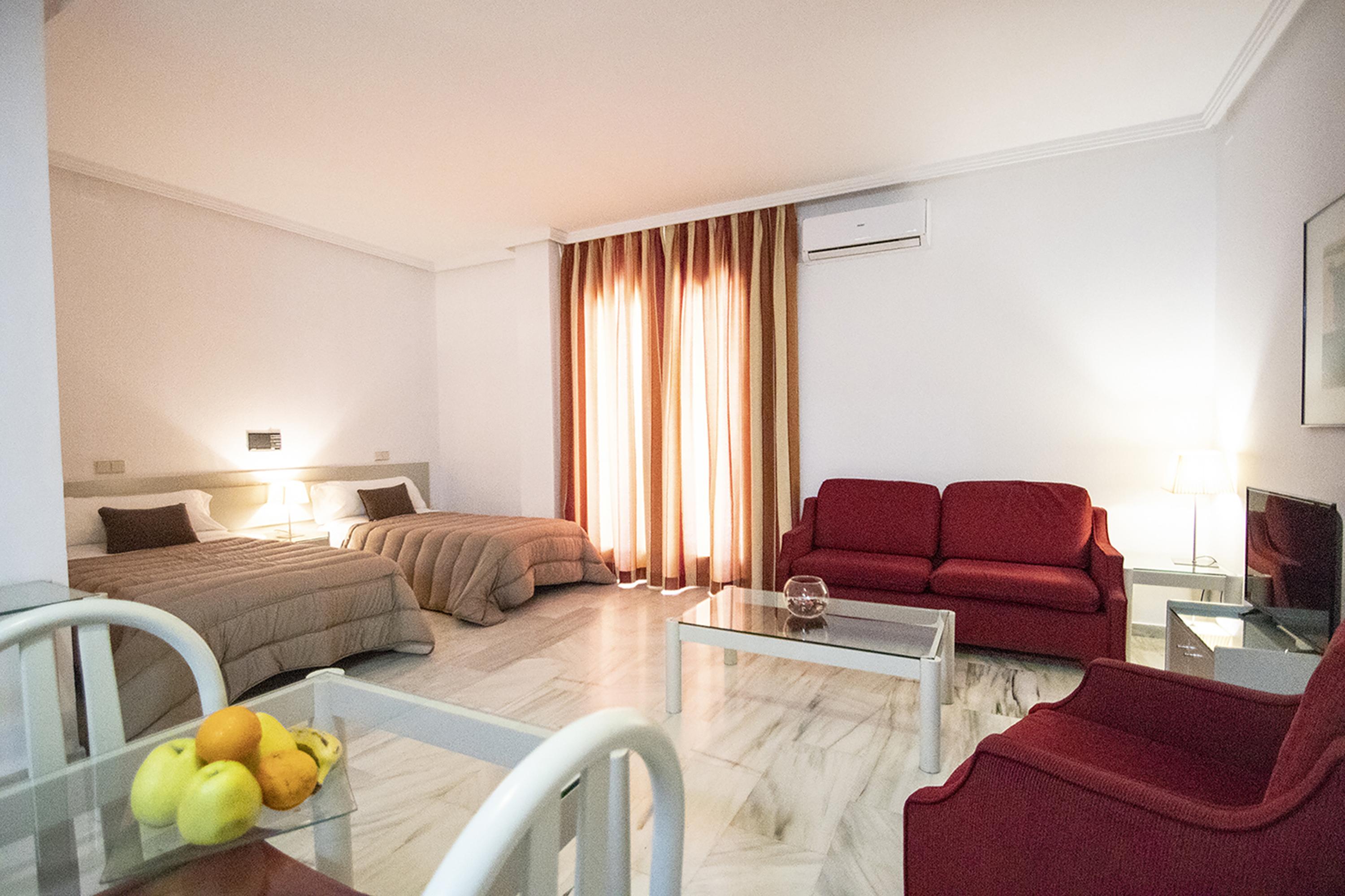 Hospedium Hotel Apartamentos Simon Verde Mairena del Aljarafe Luaran gambar