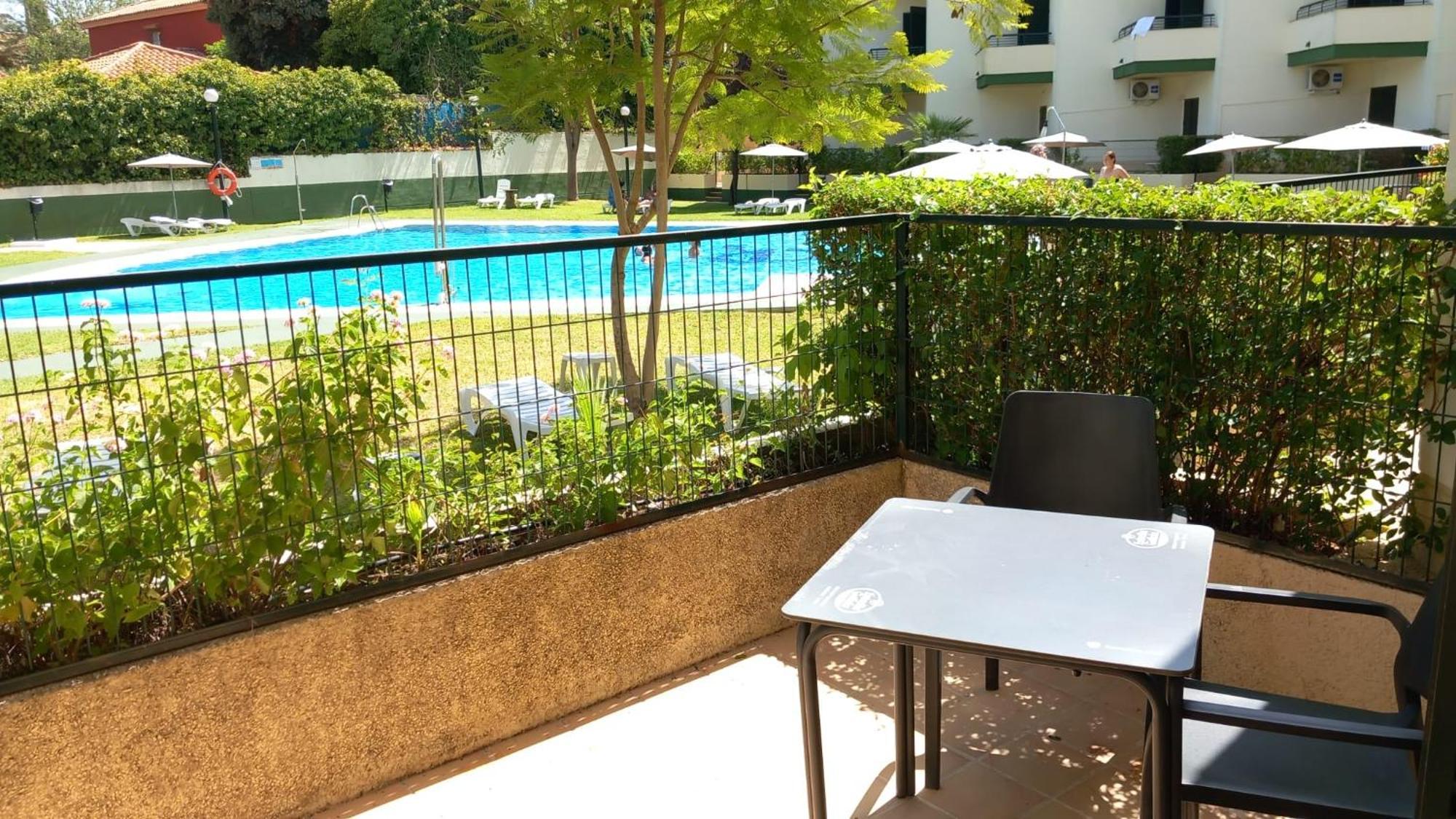 Hospedium Hotel Apartamentos Simon Verde Mairena del Aljarafe Luaran gambar