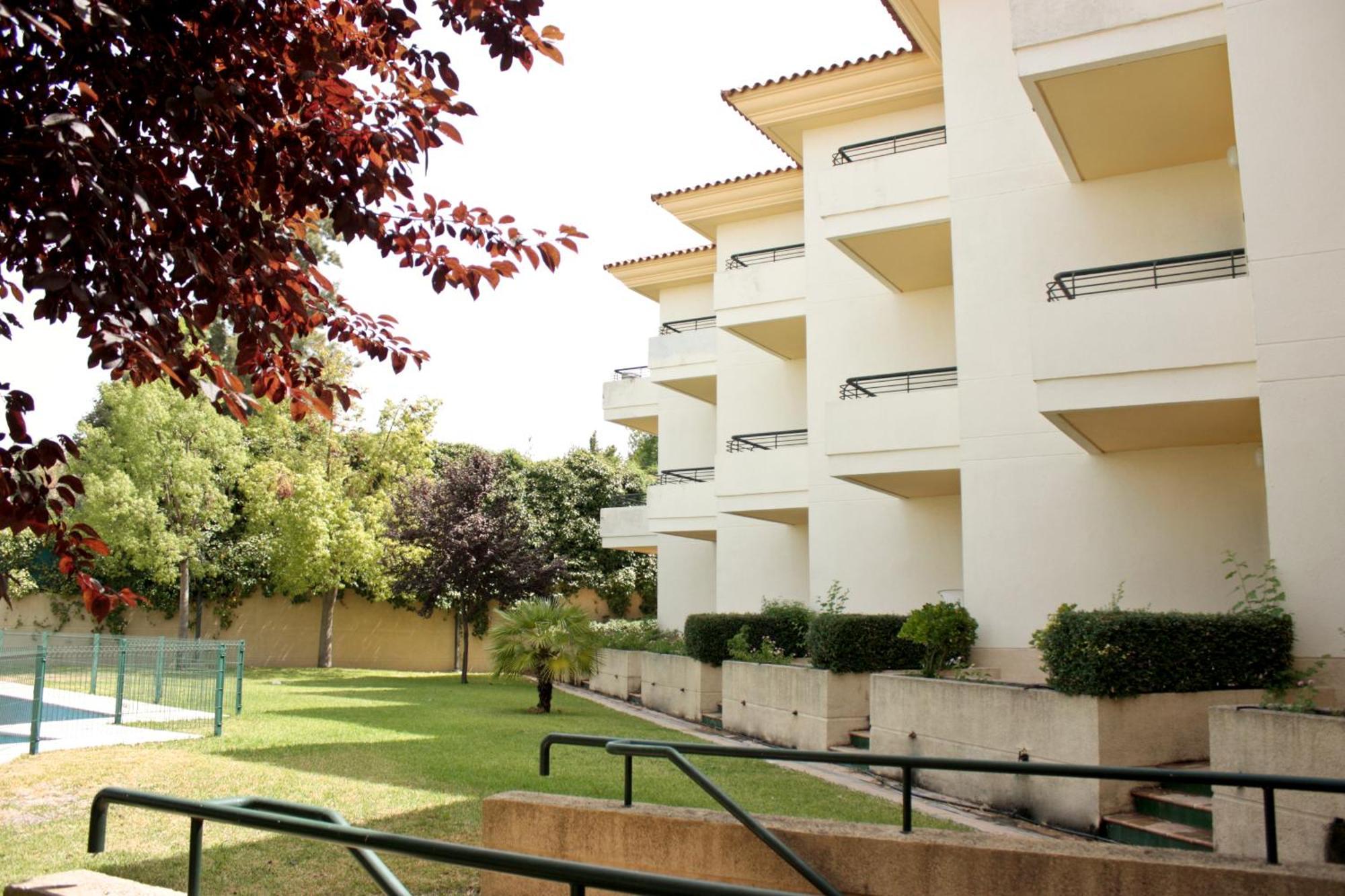 Hospedium Hotel Apartamentos Simon Verde Mairena del Aljarafe Luaran gambar