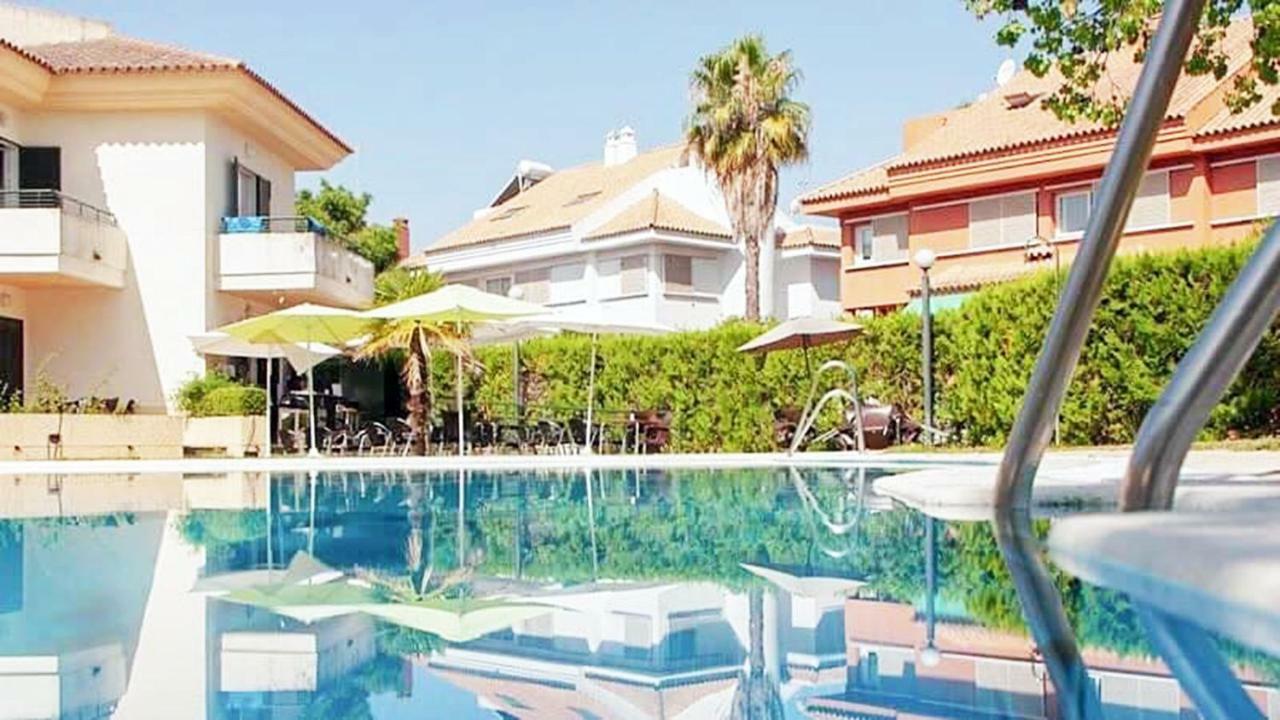 Hospedium Hotel Apartamentos Simon Verde Mairena del Aljarafe Luaran gambar